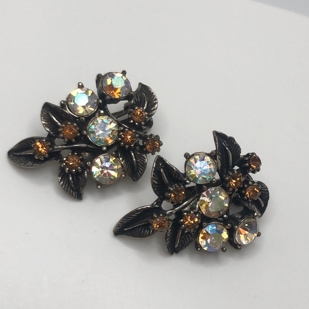 Classic Beauty Victorian Clip on Earrings signed Florenza 1950’s